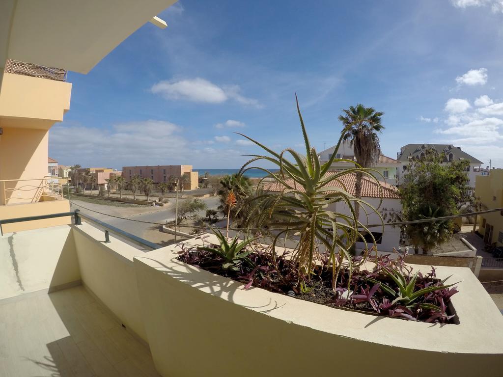 Surf House Cabo Verde Santa Maria Exterior photo